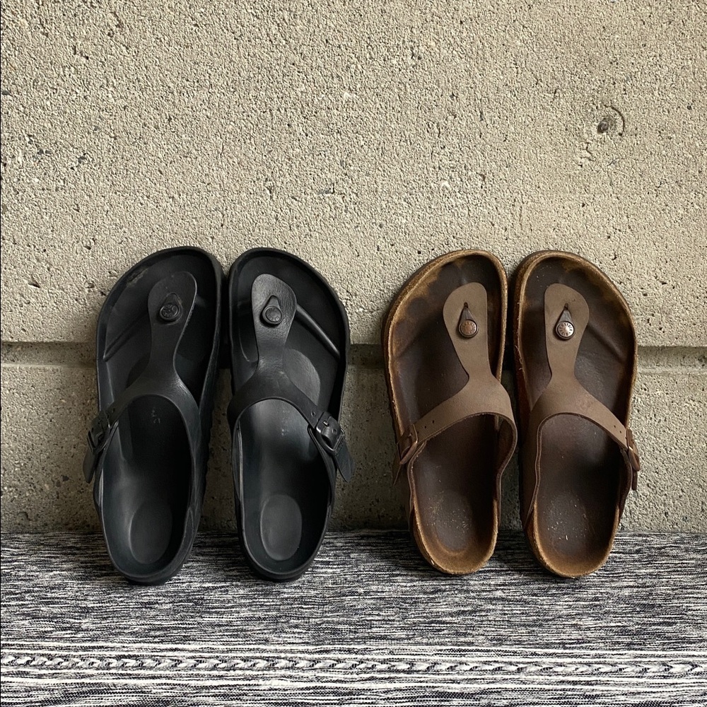 2xBirkenstock Gizeh (one mocha & one EVA in
Black)